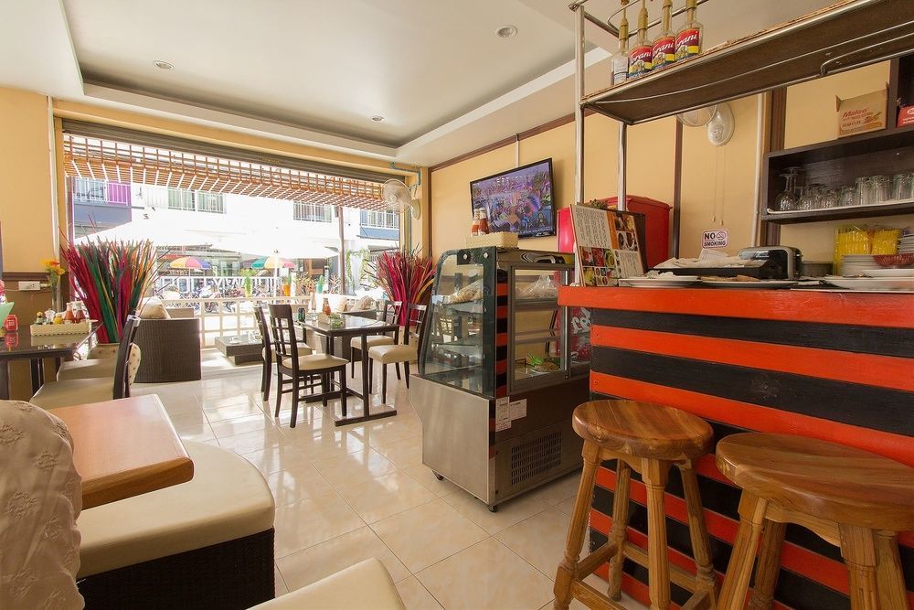 Cool Sea House Hotel Patong Bagian luar foto