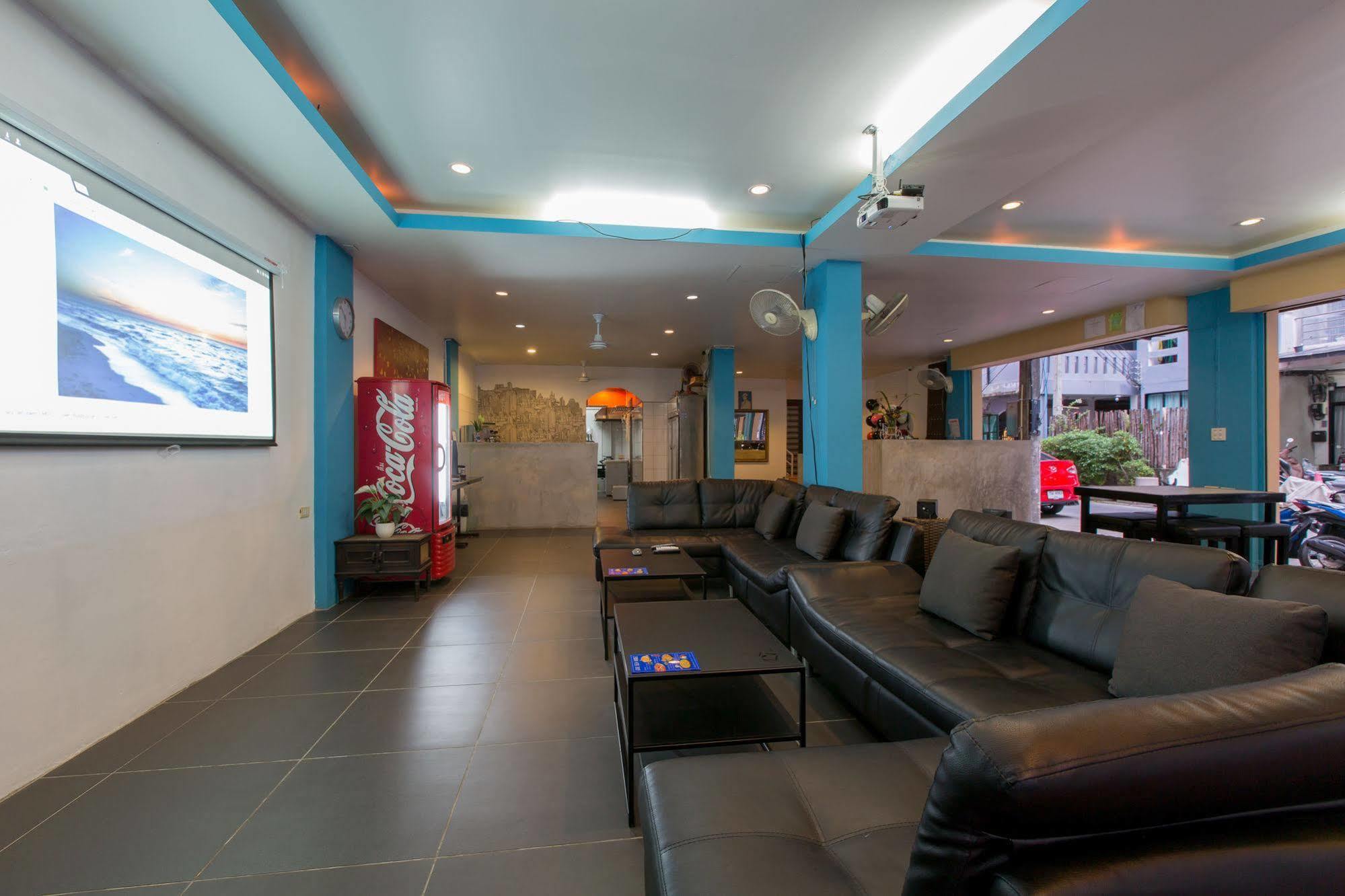Cool Sea House Hotel Patong Bagian luar foto