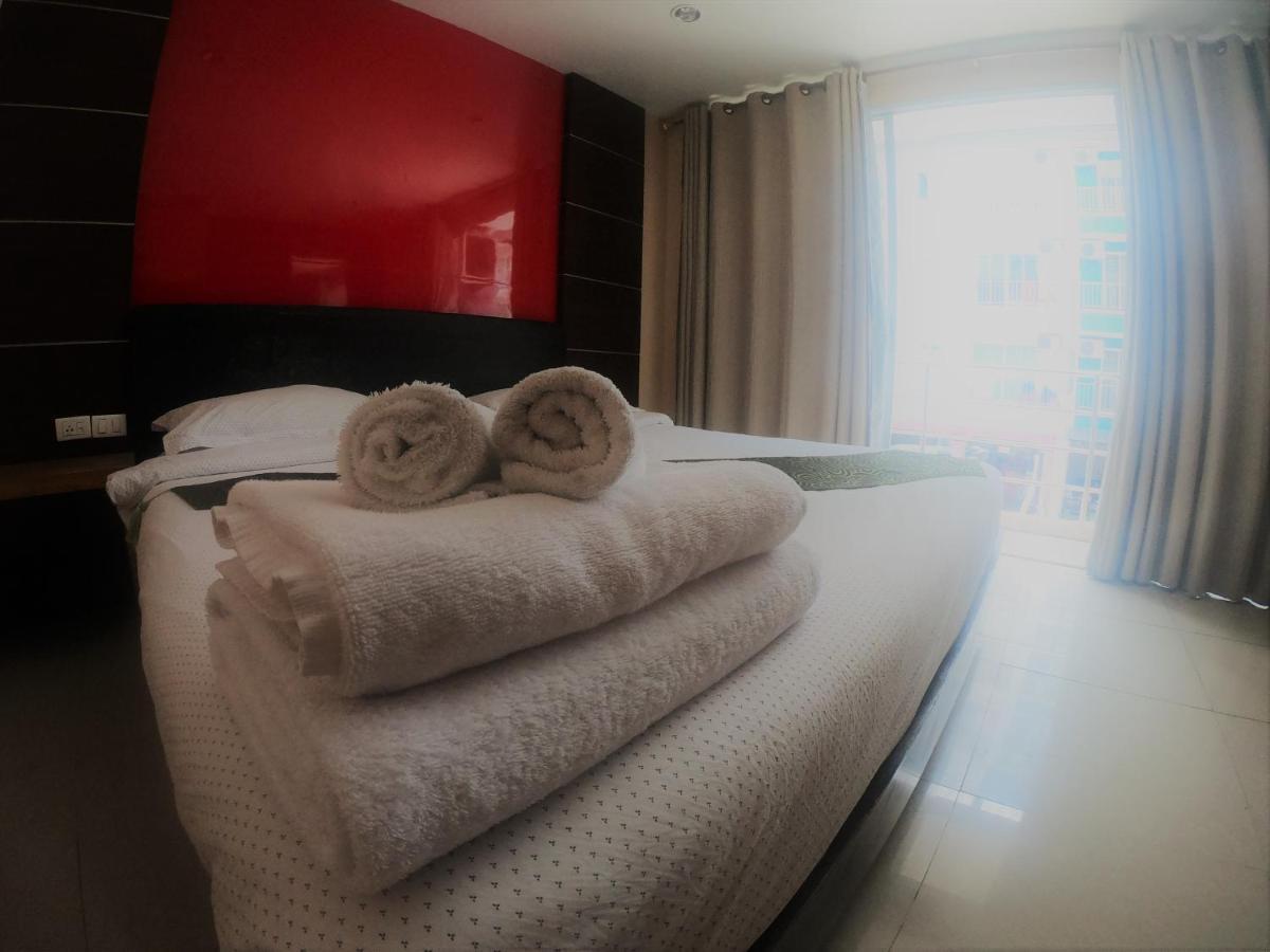 Cool Sea House Hotel Patong Bagian luar foto
