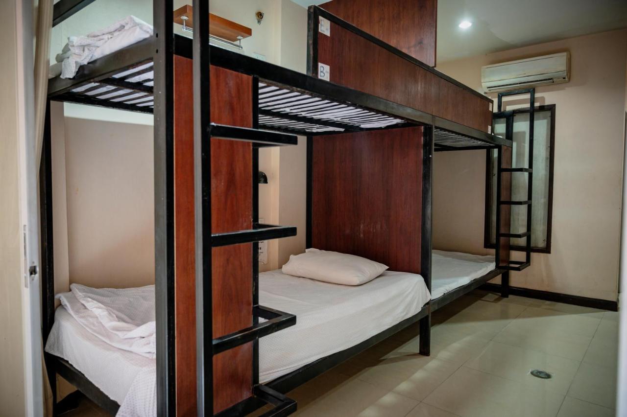 Cool Sea House Hotel Patong Bagian luar foto